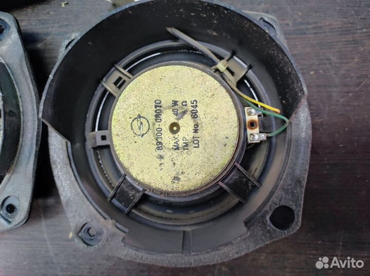 Динамик штатный SsangYong Rexton 1