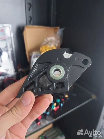 Кронштейн механизма складывания kugoo s3 пара