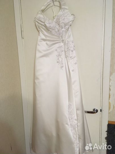 Платье свадебное