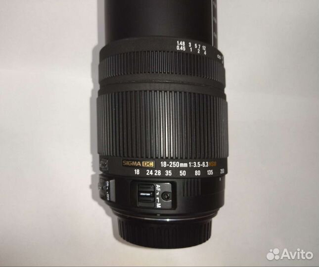 Объектив Sigma AF 18-250mm F3.5-6.3 HSM