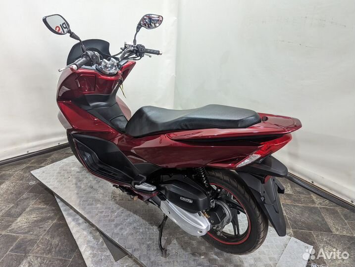 Скутер Honda PCX 125