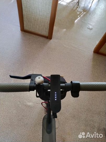 Электрический самокат xiaomi m365