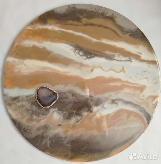 Круглая картина из эпоксидной смолы