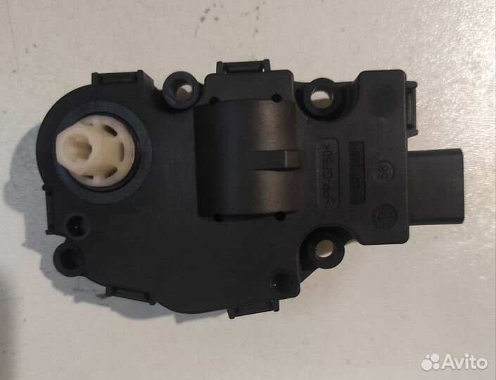 Моторчик заслонки печки Audi Оригинал