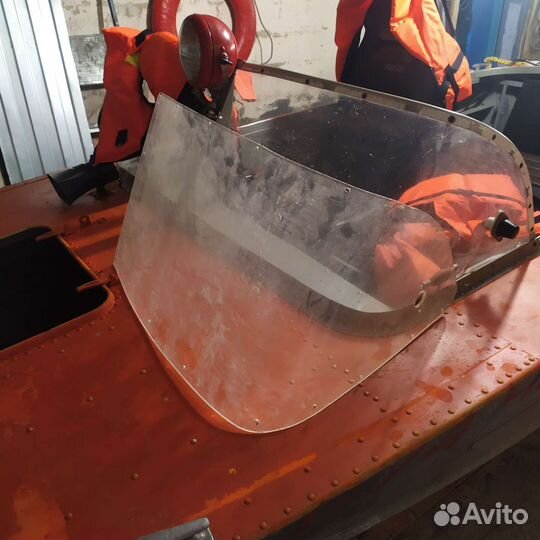 Стекло для катера прогресс