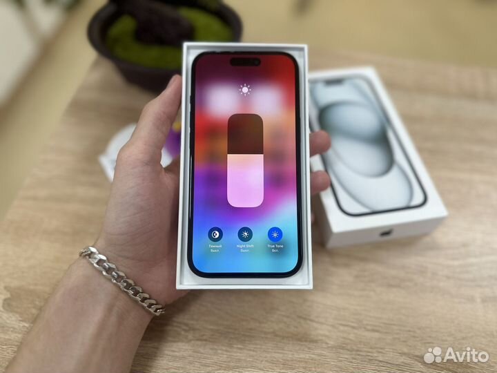 iPhone 15, 128 ГБ