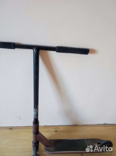 Трюковой самокат tech team duker 303