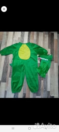 Костюмы разные