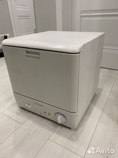 Посудомоечная машина Electrolux