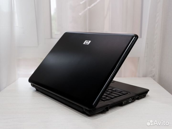 Офисный ноутбук Hewlett-Packard (HP)