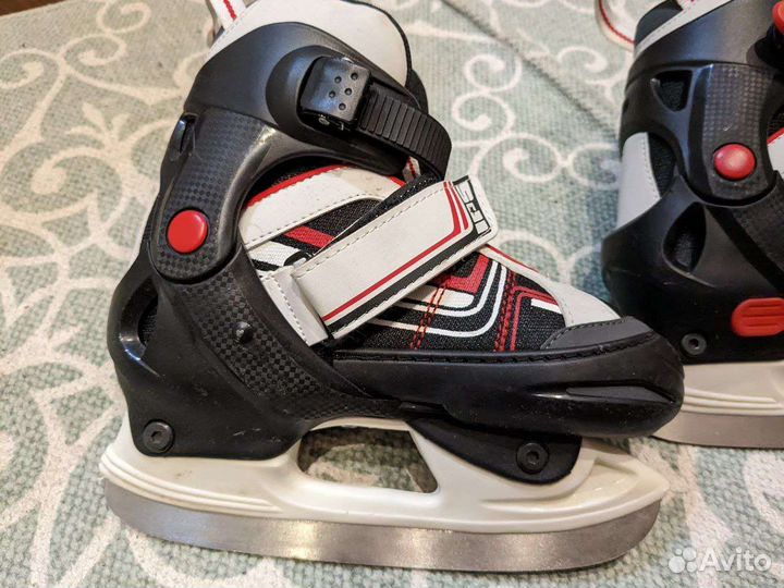 Коньки ледовые