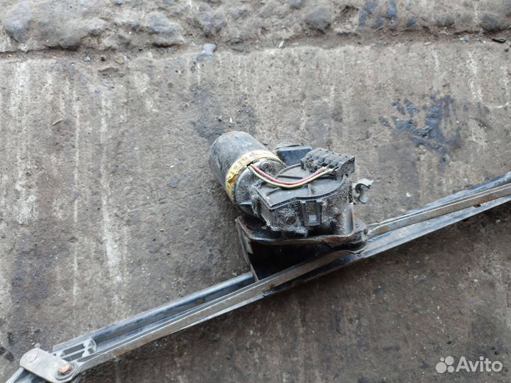 Трапеция стеклоочистителя Audi 100 С3 445 1986 VAG