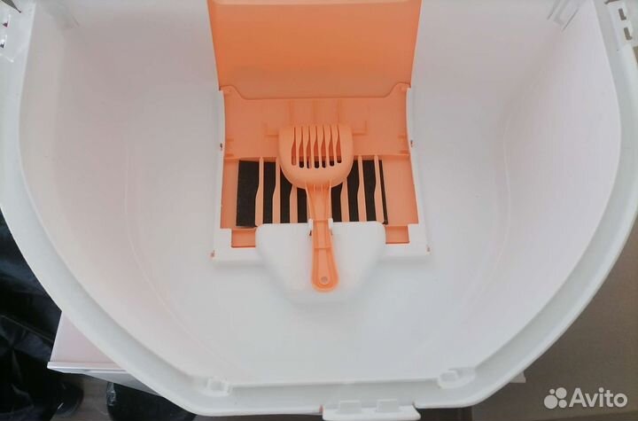 Кошачий туалет закрытый