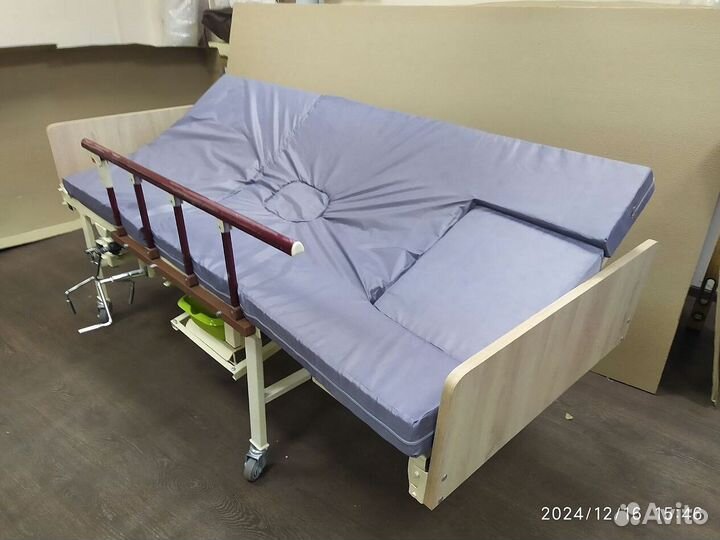 Кровать функциональная для ухода за больными