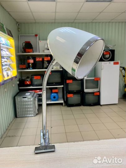 Лампа настольная