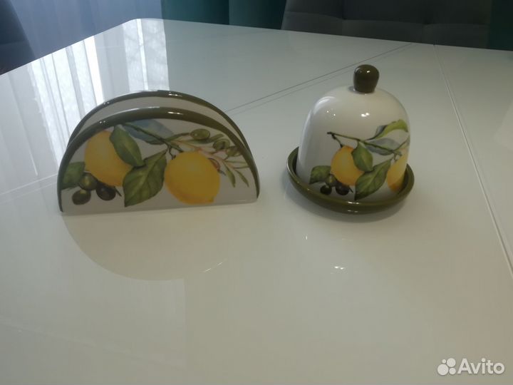 Керамическая салфетница и лимонница