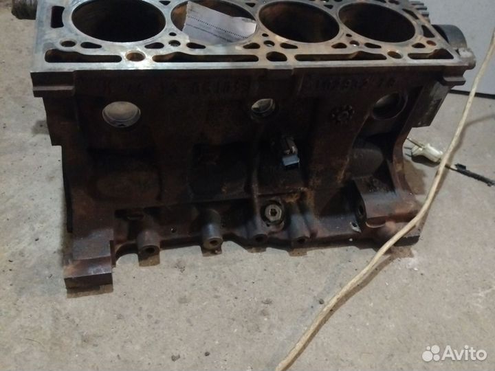 Головка блоков logan 1.4