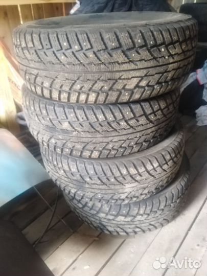 Kumho I'Zen RV Stud KC16 245/70 R16