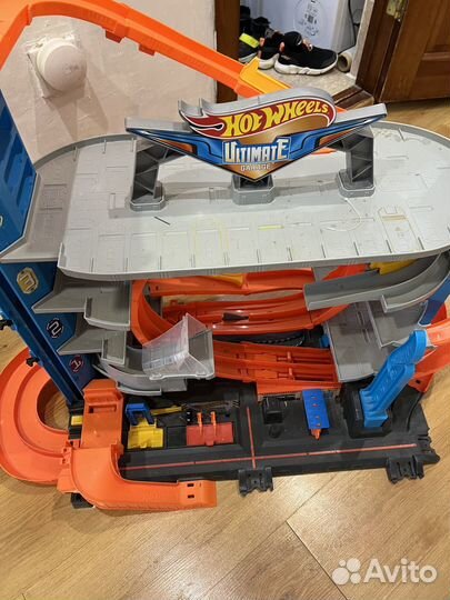 Гоночный трек hot wheels