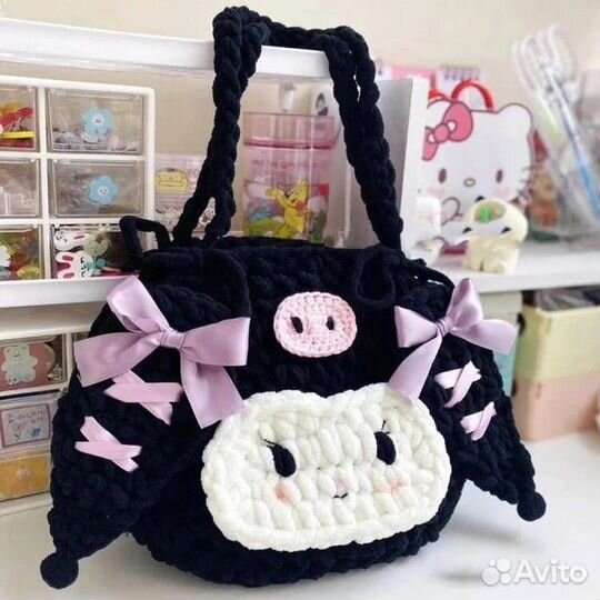 Сумочка вязанная sanrio, kuromi