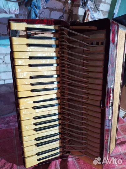 Аккордеон Royal standart grand loserti