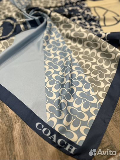 Шелковый платок шаль Coach синий новый