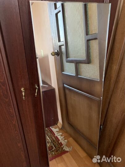 Зеркало без обрамления б/у