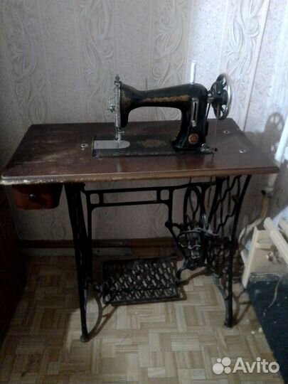 Швейная машина Подольск