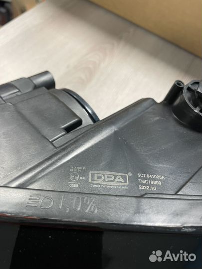 Фара левая Volkswagen Jetta 6 11-14