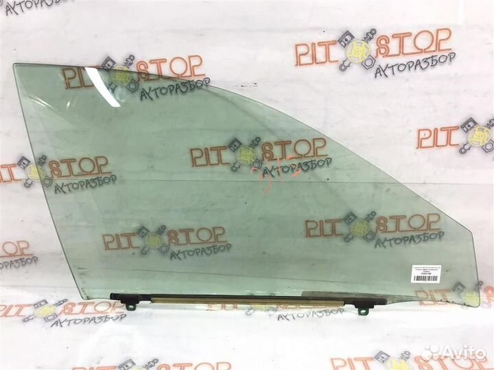 Стекло двери переднее правое Toyota Windom (MCV30