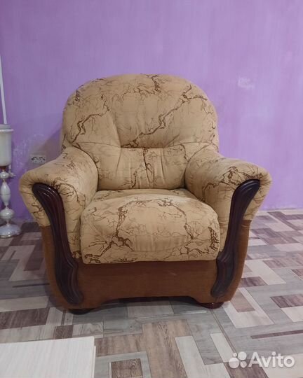 Диван, два кресла