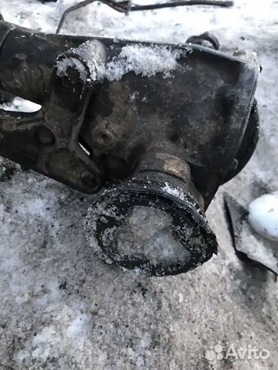 Форд Эксплорер 1997г.передний редуктор