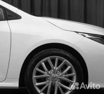 Переднее правое крыло Toyota Corolla