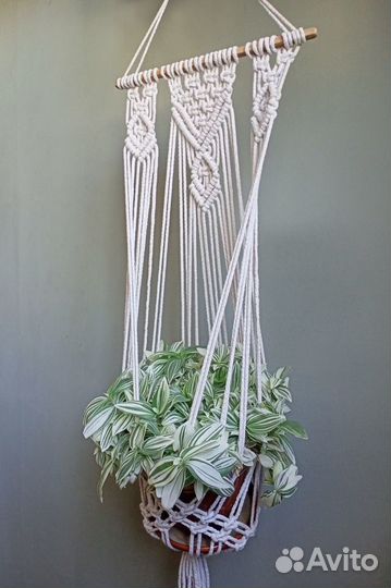 Цветочное кашпо в стиле макраме