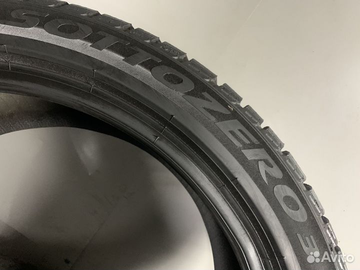 Pirelli Winter Sottozero 3 245/40 R19 и 275/35 R19 98H