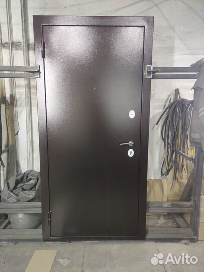 Дверь входная утепленная