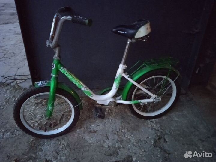 Продам детский велосипед 16