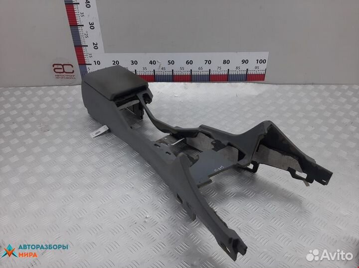 Подлокотник BMW 5 E39 1998 51167140657