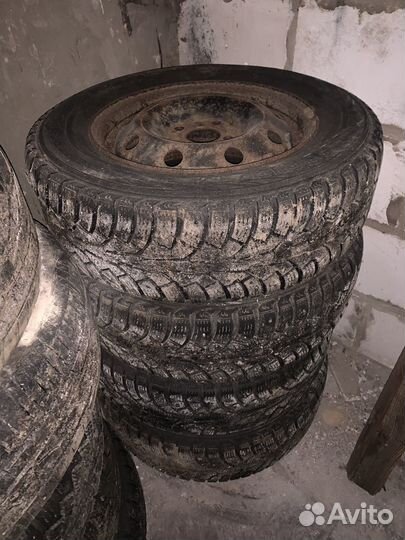 Pirelli Formula Ice 175/70 R14