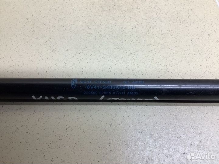 Амортизатор стекла багажника Ford Kuga 2008-2012