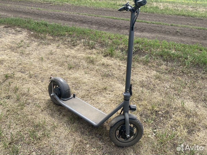 Электросамокат Велосипеды и самокаты