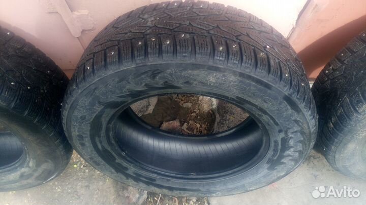 Nokian Tyres Hakkapeliitta 7 215/65 R16 102T