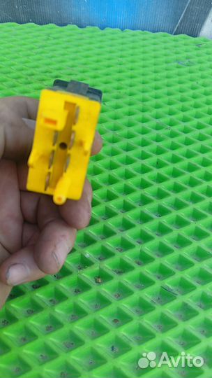 Кнопка птф противотуманки Audi 80 90 100 200