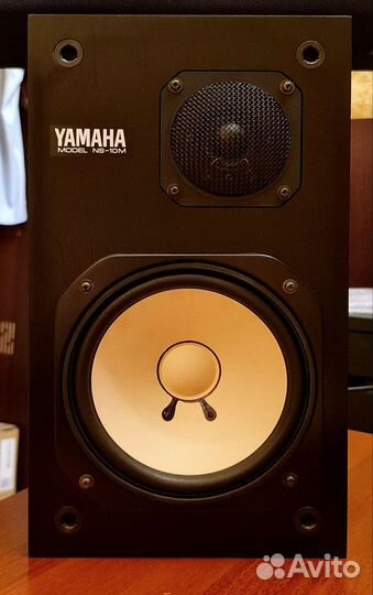 Yamaha NS-10M