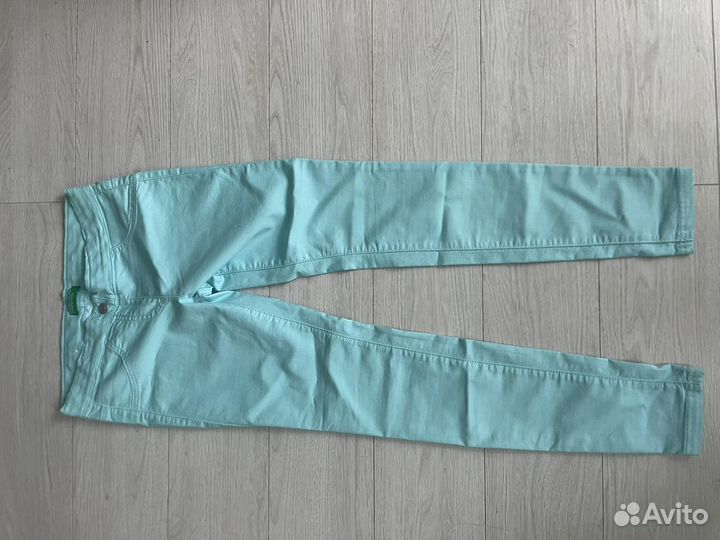 Джинсы benetton,летние,2XL,белые,бирюзовый