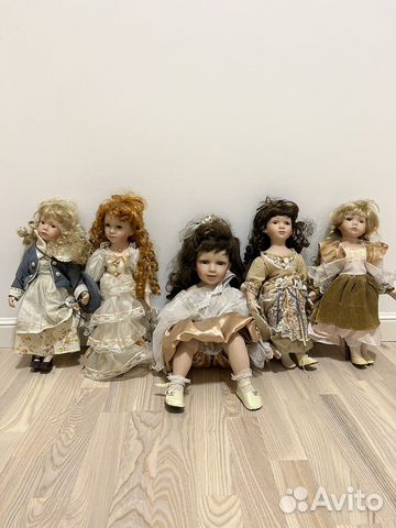 Кукла фарфоровая коллекционная
