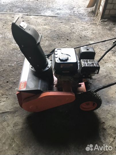 Снегоуборщик бензиновый бу