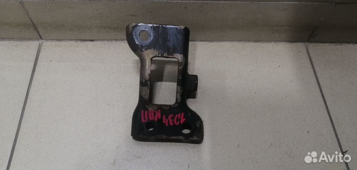 Кронштейн двигателя задний Yaris 2005-2011