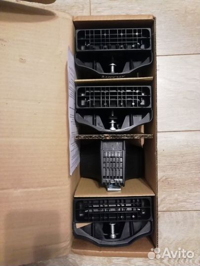 Крепления на крышу автомобиля