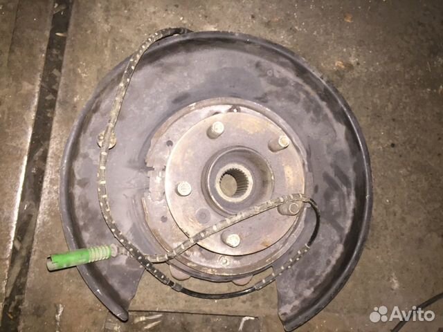 Кулак Задний в Сборе на Range Rover 3, 2002-2012 г